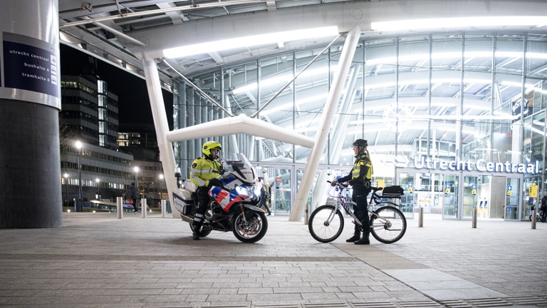 Politieacademie studierichting Functiegerichte opleidingen - agent op politiemotor en agent op politiebike bij CS Utrecht