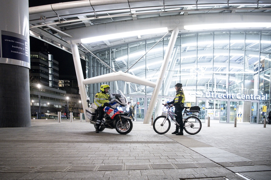 Politieacademie studierichting Functiegerichte opleidingen - agent op motor en agent op bike bij CS Utrecht