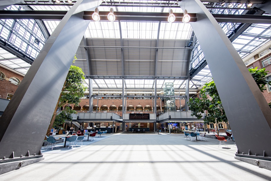 Image of the atrium the Netherlands Police Academy concern location Apeldoorn