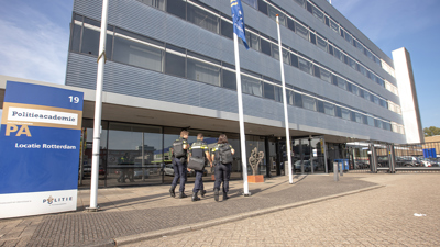 Buitenkant van de Politieacademie in Rotterdam